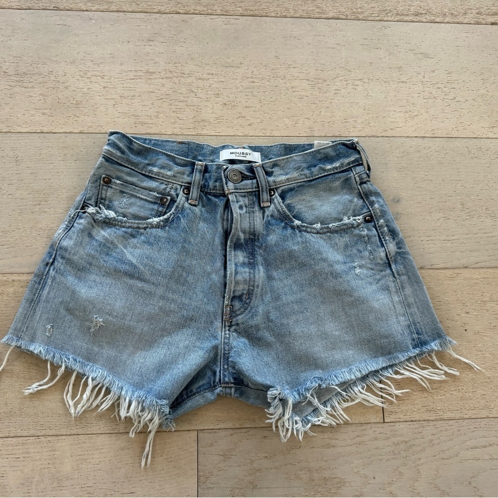 Moussy Vintage MV Mathews High Rise Distressed Cut-Off Jean Shorts Size 25 new - Picture 4 of 7